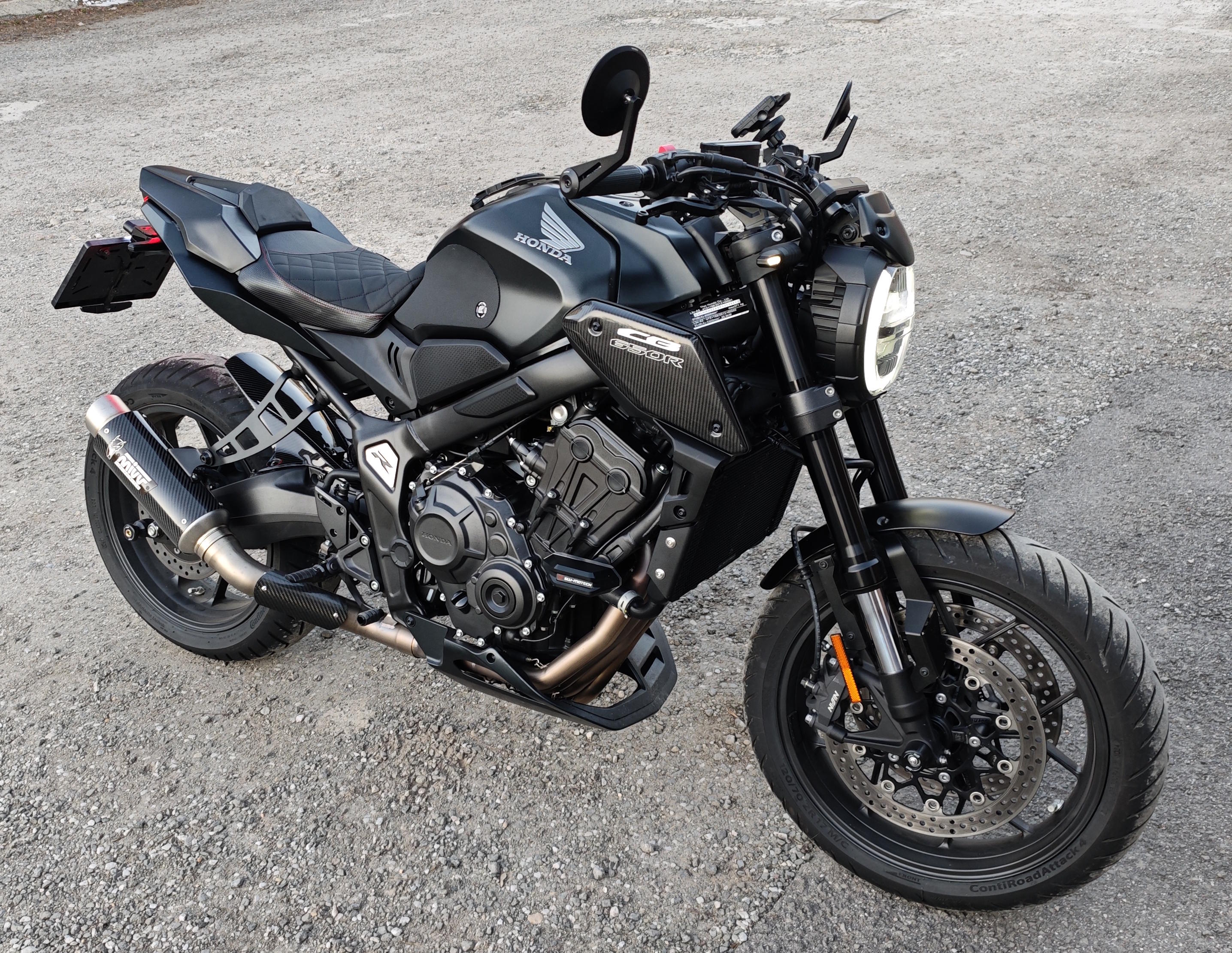 cb650r_winter.jpg