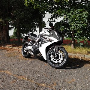 Looking great in Monochrome 2