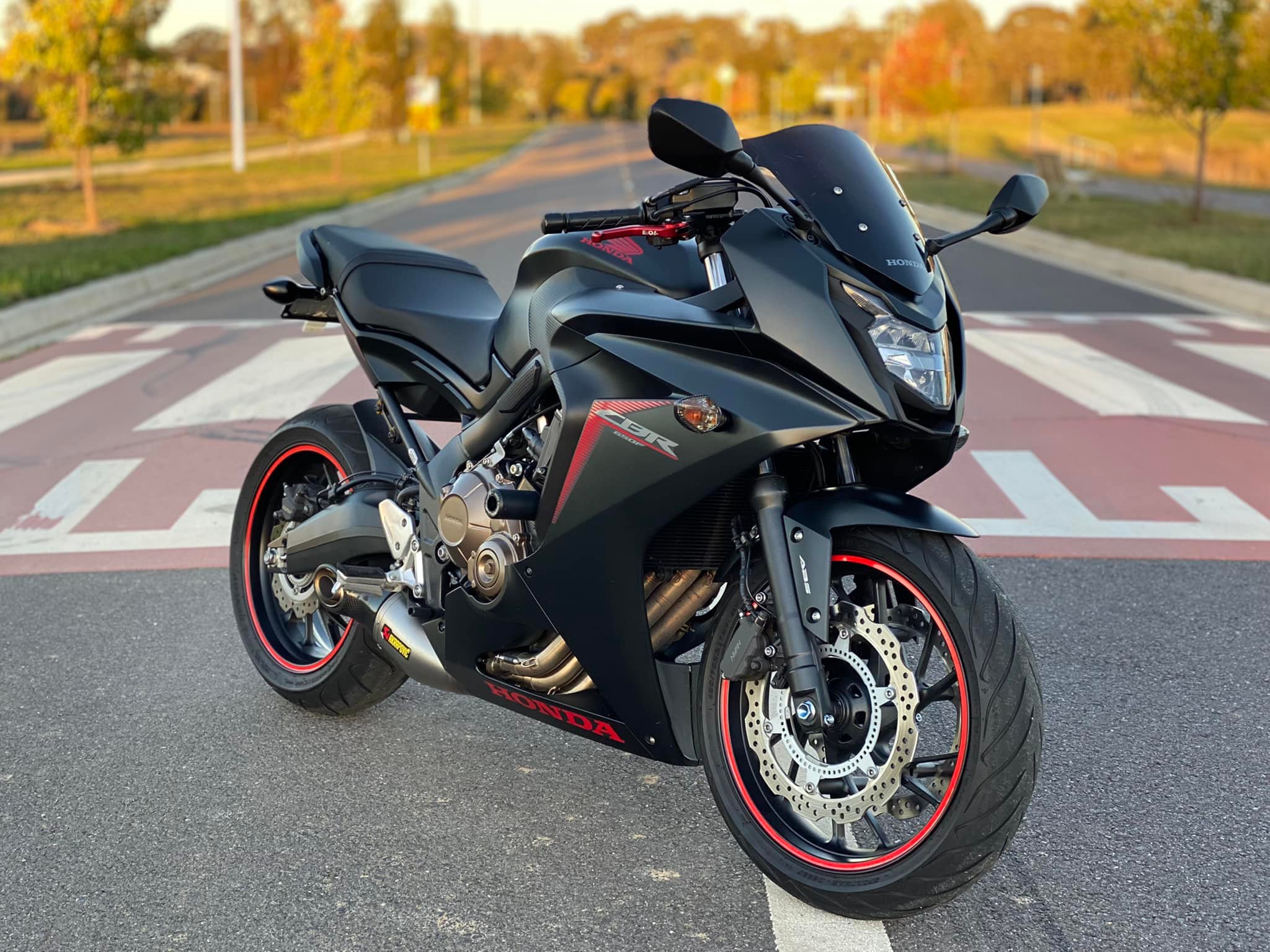 Cbr650f custom on sale